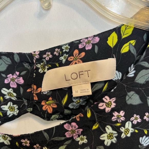 LOFT floral peplum top, size Medium - Picture 2 of 4